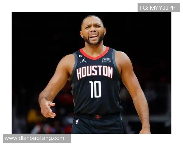 三号球衣代表人物：足球场上那些穿3号的传奇球星与故事